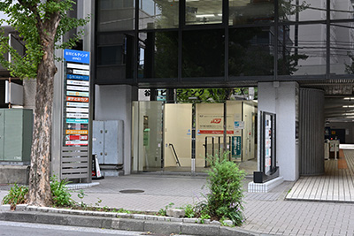 横浜駅西口歯科